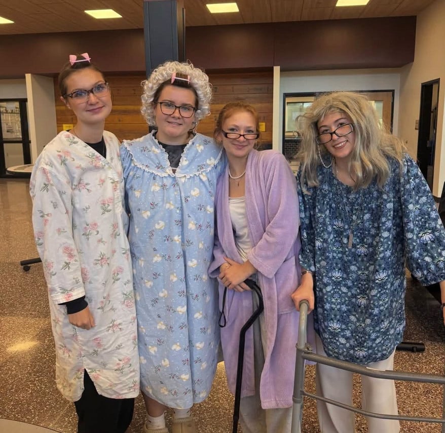 homecoming dress up